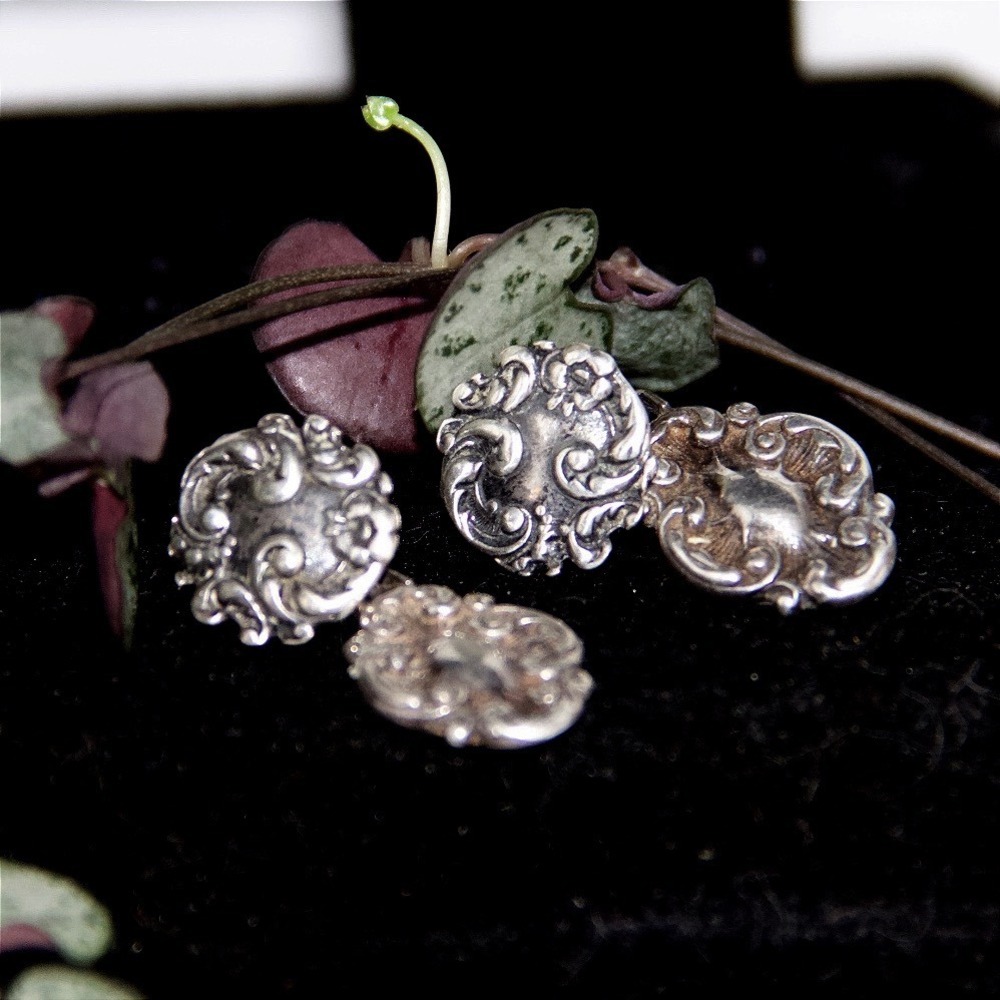 Vintage Sterling Silver Repousse Floral Scroll Drop Dangle Post Earrings 925